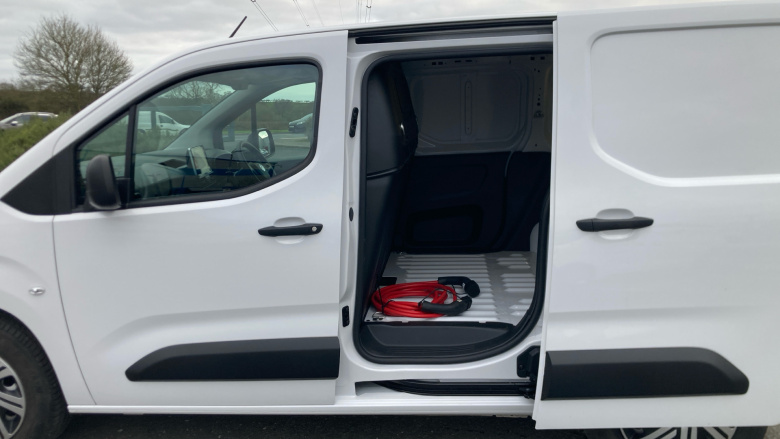 Vauxhall Combo Cargo E-L1 2300 100kW Prime 50kWh H1 Van Auto
